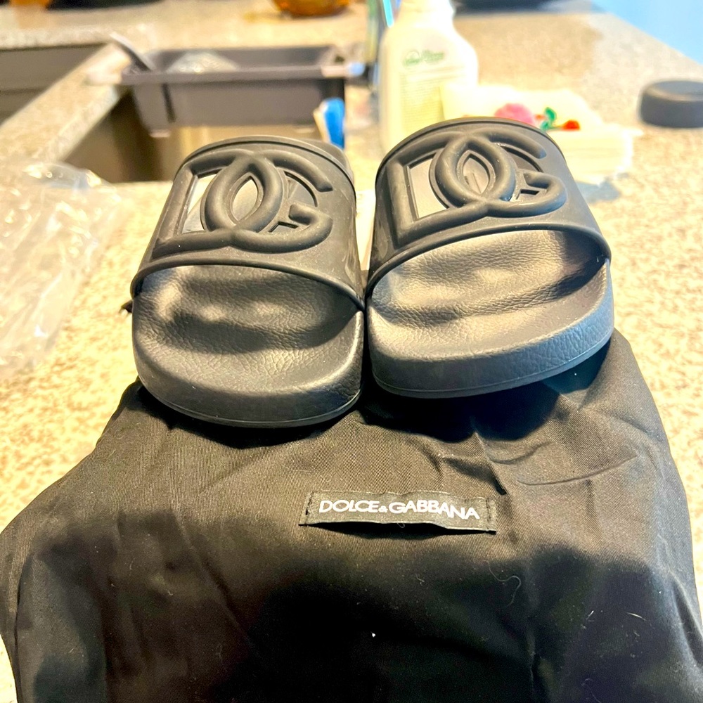 Dolce & Gabbana Black slides